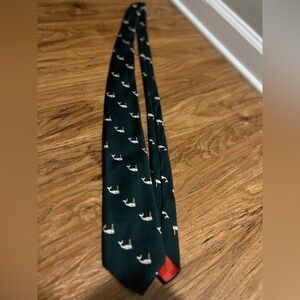 Di Zardi Cravet Men’s vintage novelty necktie dark green silk white narwhal